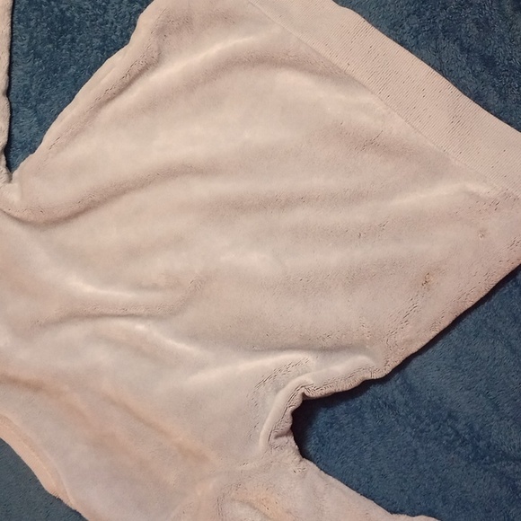 Sweater - Picture 5 of 5